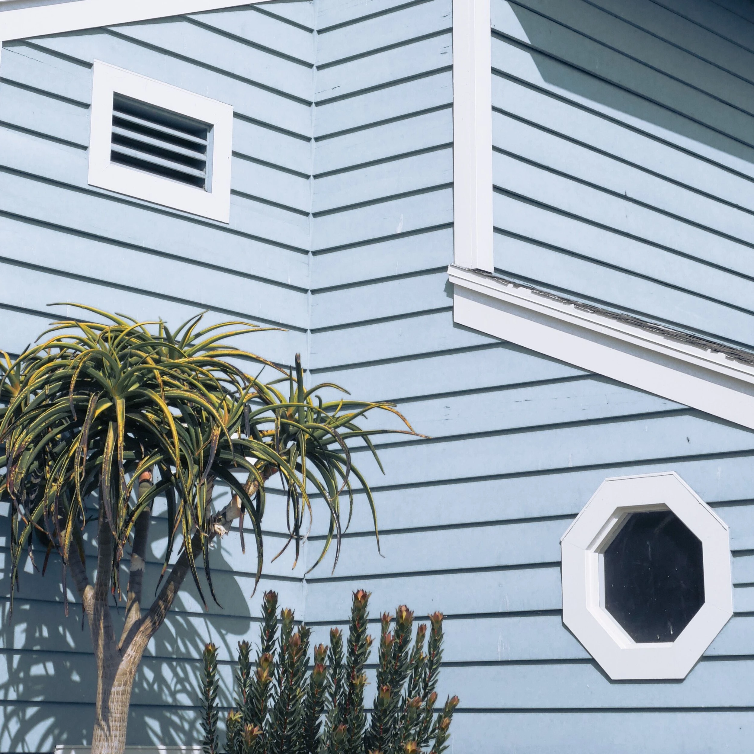 Siding installation by PKL Eavestrough and Roofing